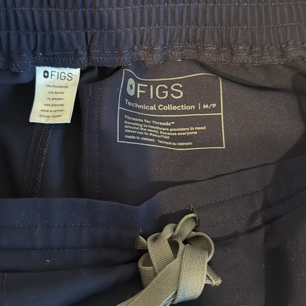 Figs Deep Blue V-Neck Scrub Top - Picture 3 of 4
